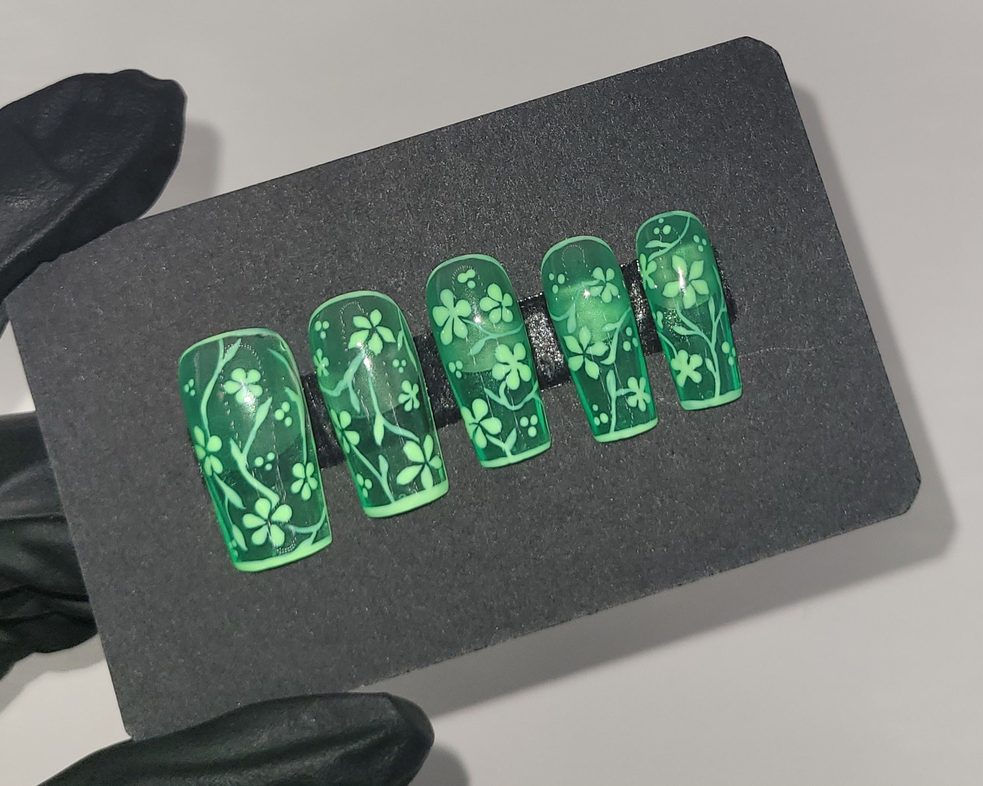 Glass Green Garden Press Ons