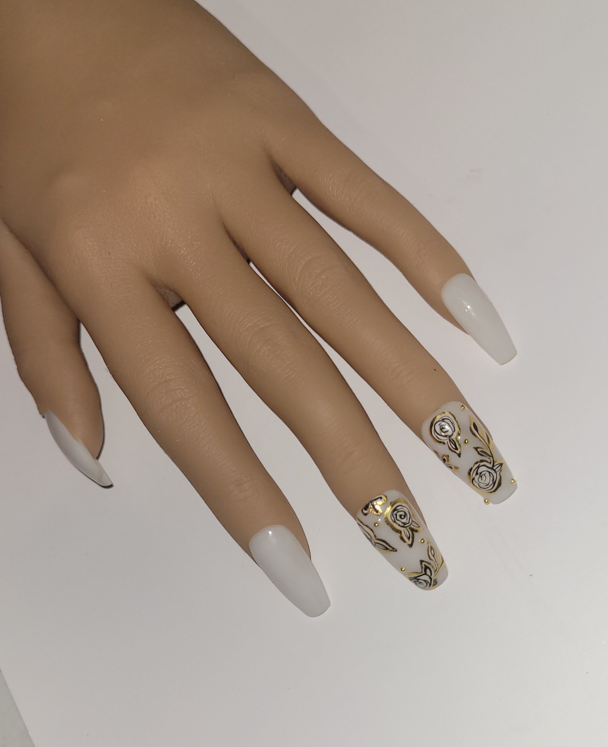 Gold Roses Press Ons