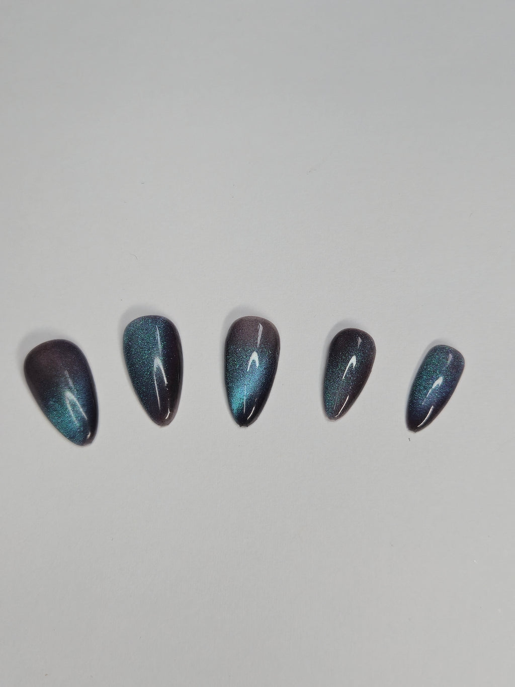 Cat-eye reflex Press Ons