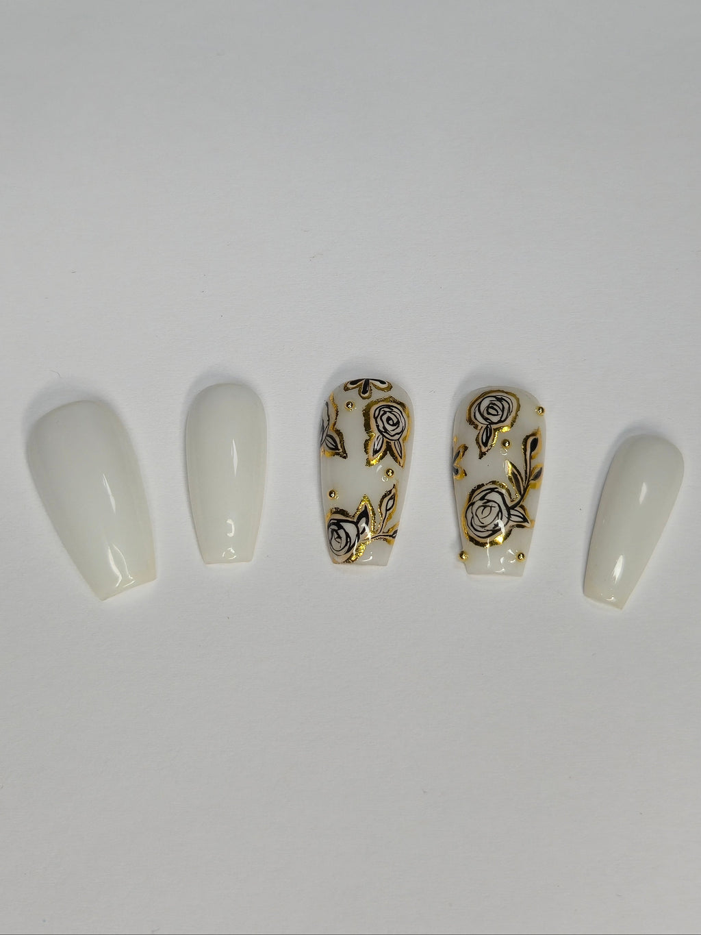 Gold Roses Press Ons