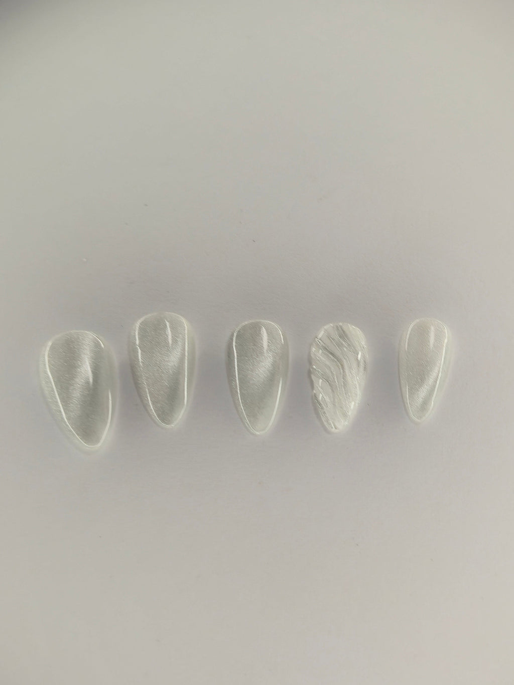 Pearl Mirror Press Ons