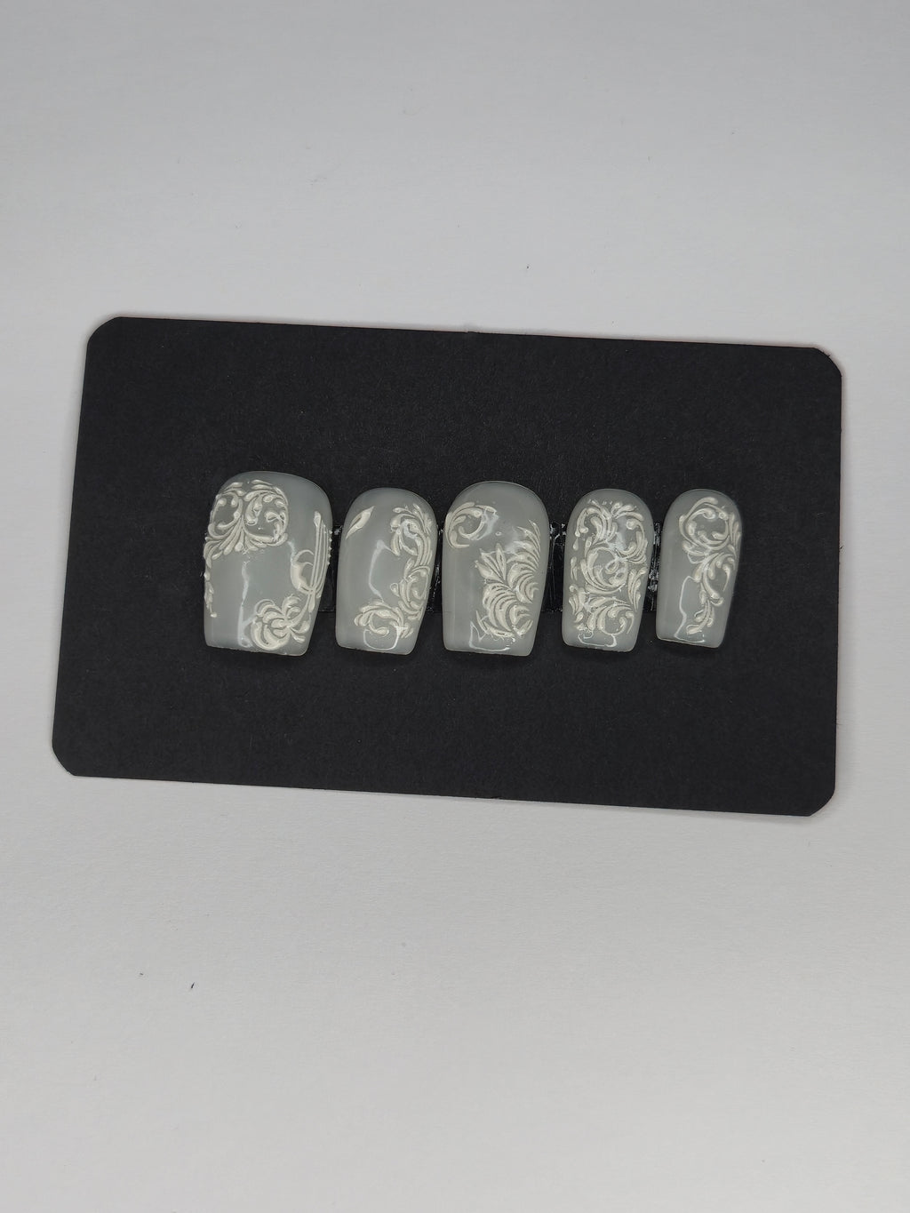 White Lace Press Ons