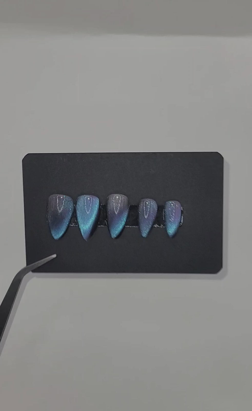 Cat-eye reflex Press Ons